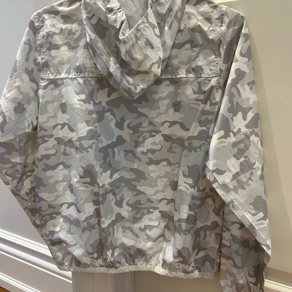 Kids Camo raincoat size 12 - Picture 4 of 6